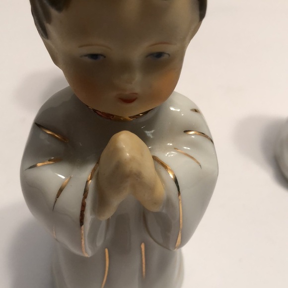 VTG. Sanmyro Praying Priest and Altar Boys Porcelain figurine set of three - Picture 10 of 11